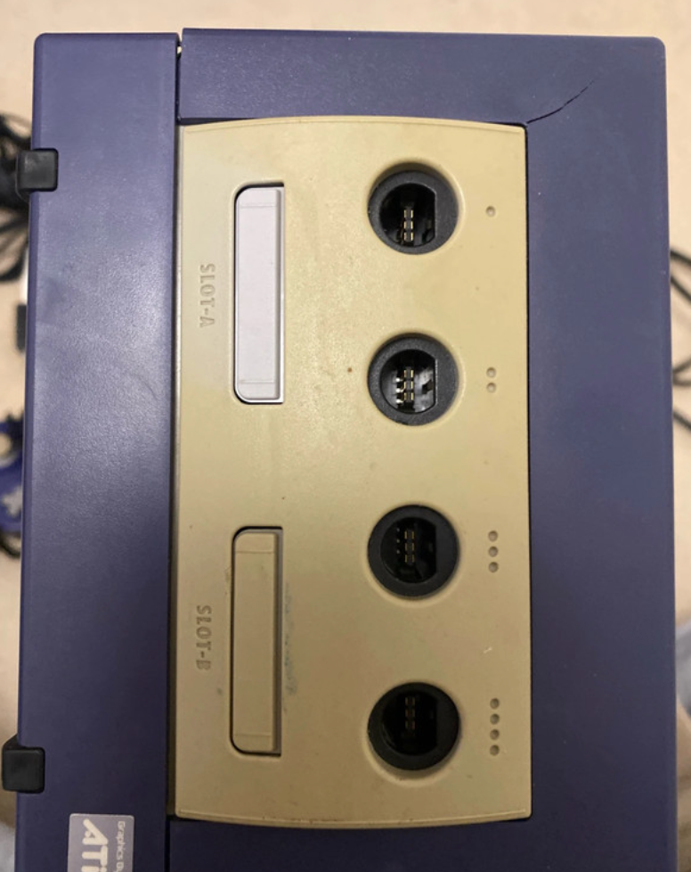 Nintendo GameCube d’occasion – Avec manette et câbles inclus | Testée & garantie