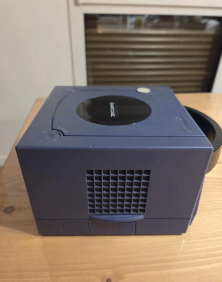 Nintendo GameCube d’occasion – Avec manette et câbles inclus | Testée & garantie
