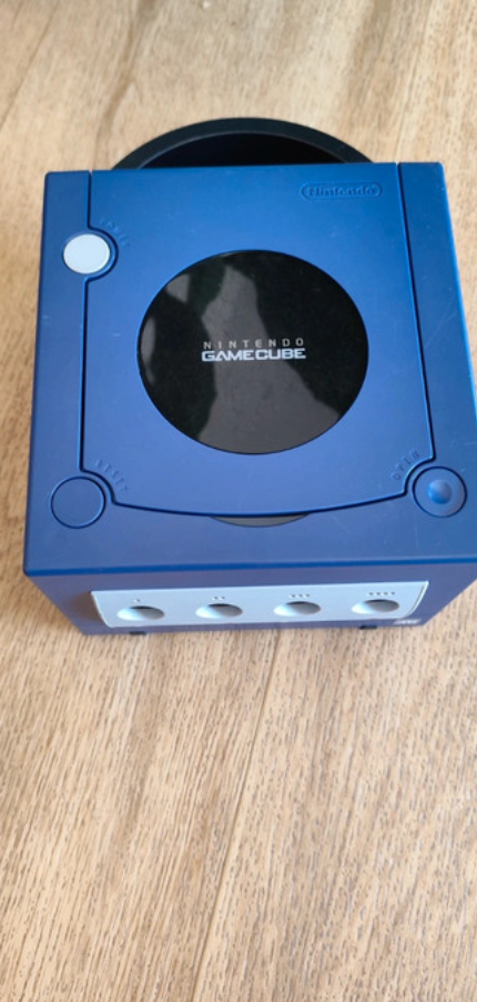 Nintendo GameCube d’occasion – Avec manette et câbles inclus | Testée & garantie