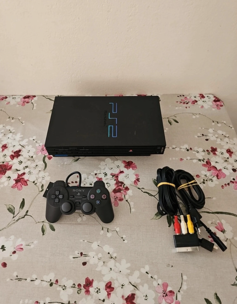 Sony PlayStation 2 Fat d’occasion – Manette et câbles inclus | Testée & garantie