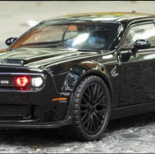 🏎️ Vroom vroom avec la Dodge Challenger Hellcat en miniature ! 🏎️